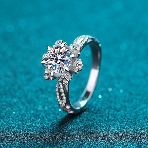 Solitaire Moissanite 1ct Statement Ring, Snowflakes Shape Engagement Ring- RM058