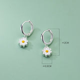 Daisy Flower Huggie earrings-SH061