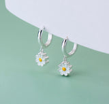 Daisy Flower Huggie earrings-SH061