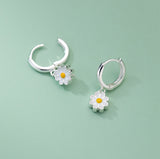 Daisy Flower Huggie earrings-SH061