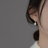 Daisy Flower Huggie earrings-SH061