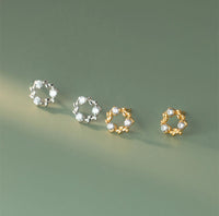 Small Wreath Stud Earrings - ECZ031