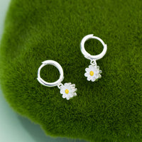 Daisy Flower Huggie earrings-SH061