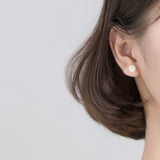 Daisy Flower Stud Earrings - SS076