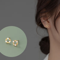 Small Wreath Stud Earrings - ECZ031