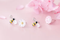 Asymmetry Bee and Daisy flower cute silver stud earrings